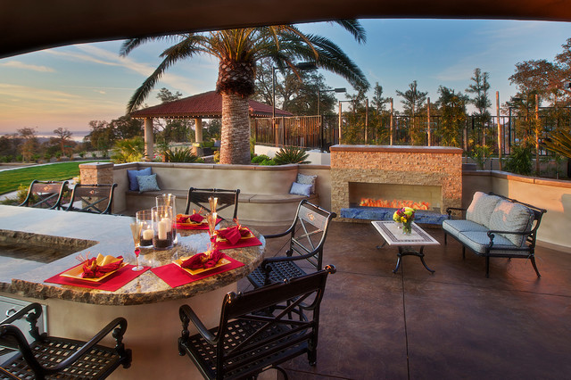 Stone Residence mediterran-patio