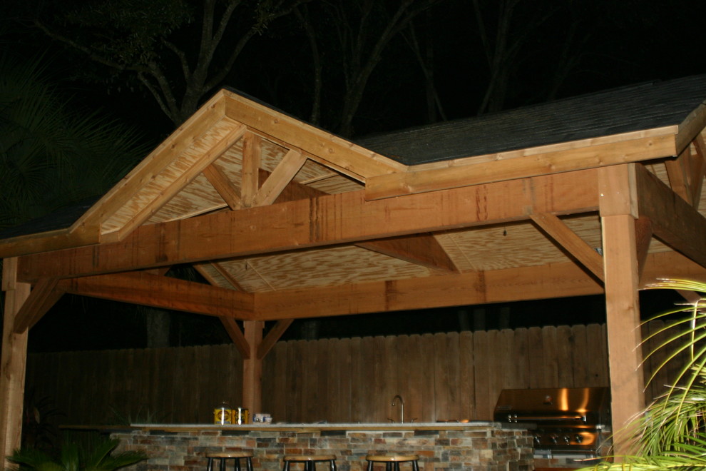 Mountain style home design photo in Houston