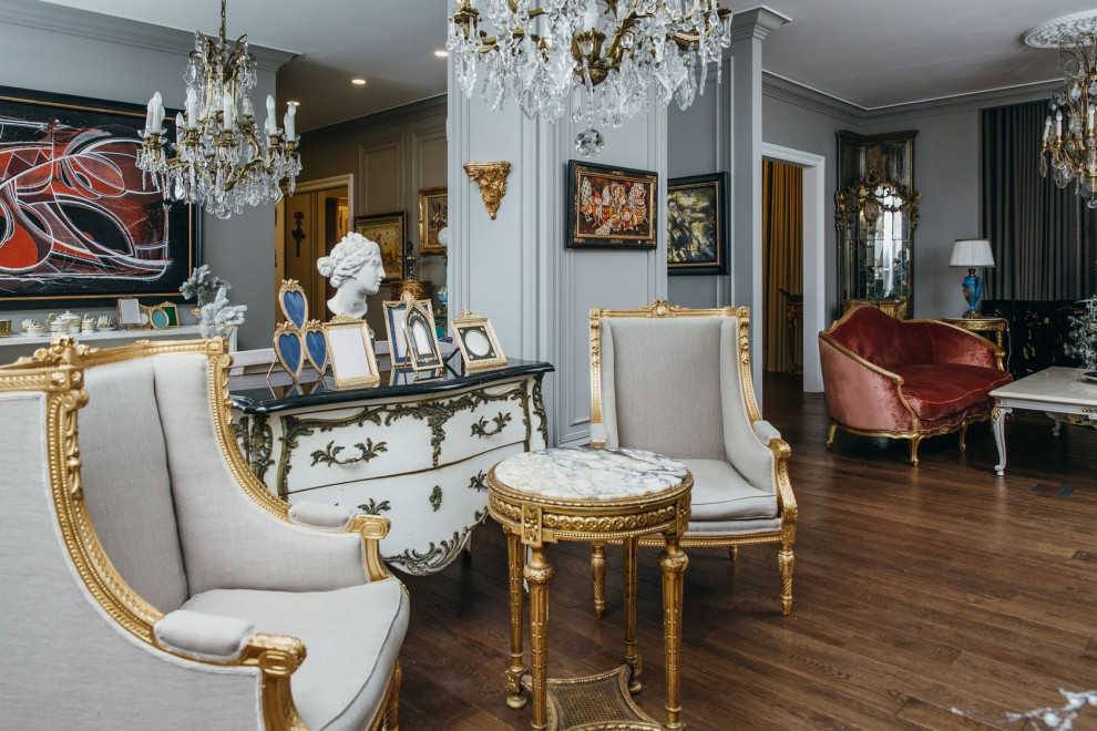 Салон предметов интерьера и антиквариата в Москве