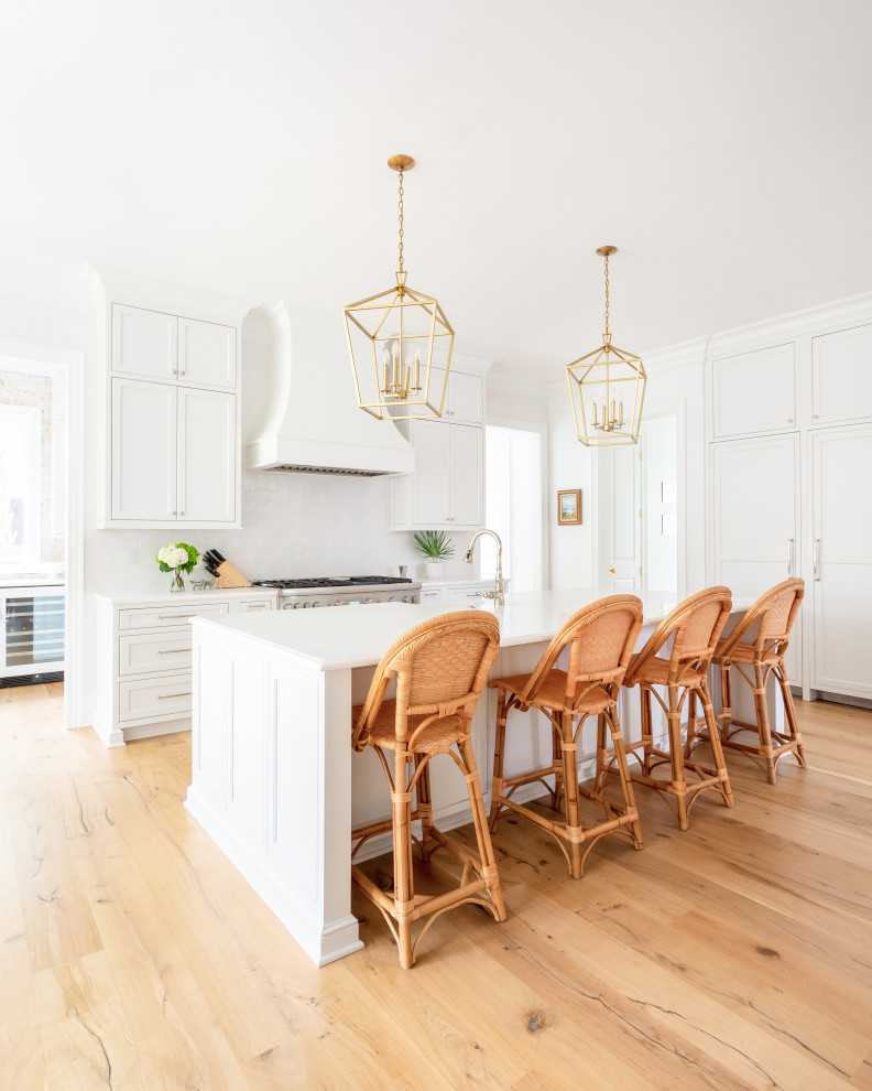 Inspiration for a coastal kitchen remodel in Charleston