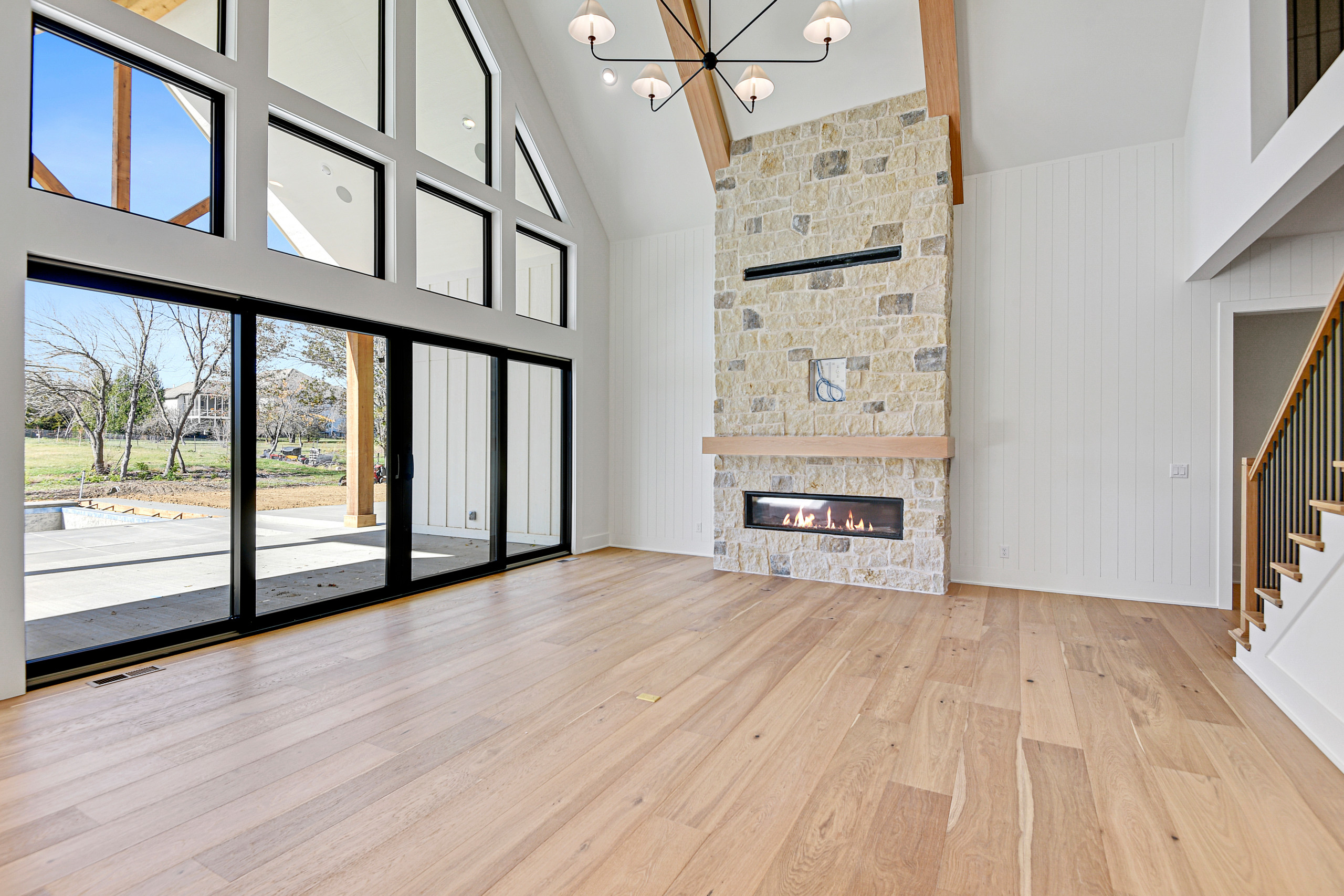 148th and Switzer, Custom Build