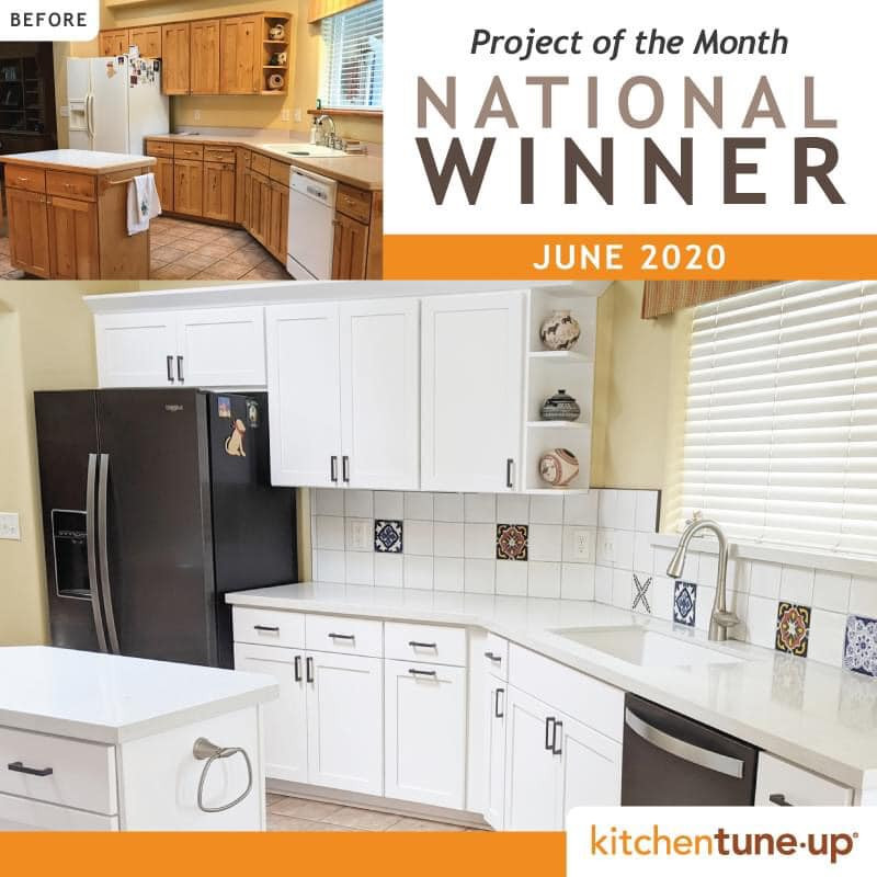 Kitchen - transitional kitchen idea in Phoenix