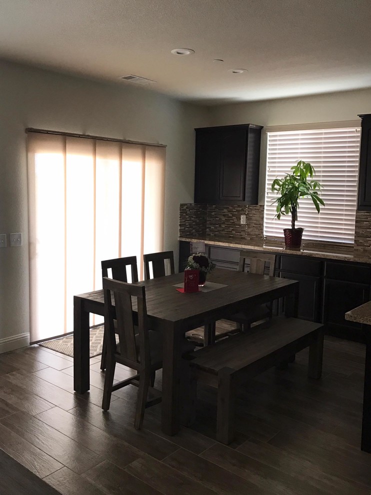 Dining room - transitional dining room idea