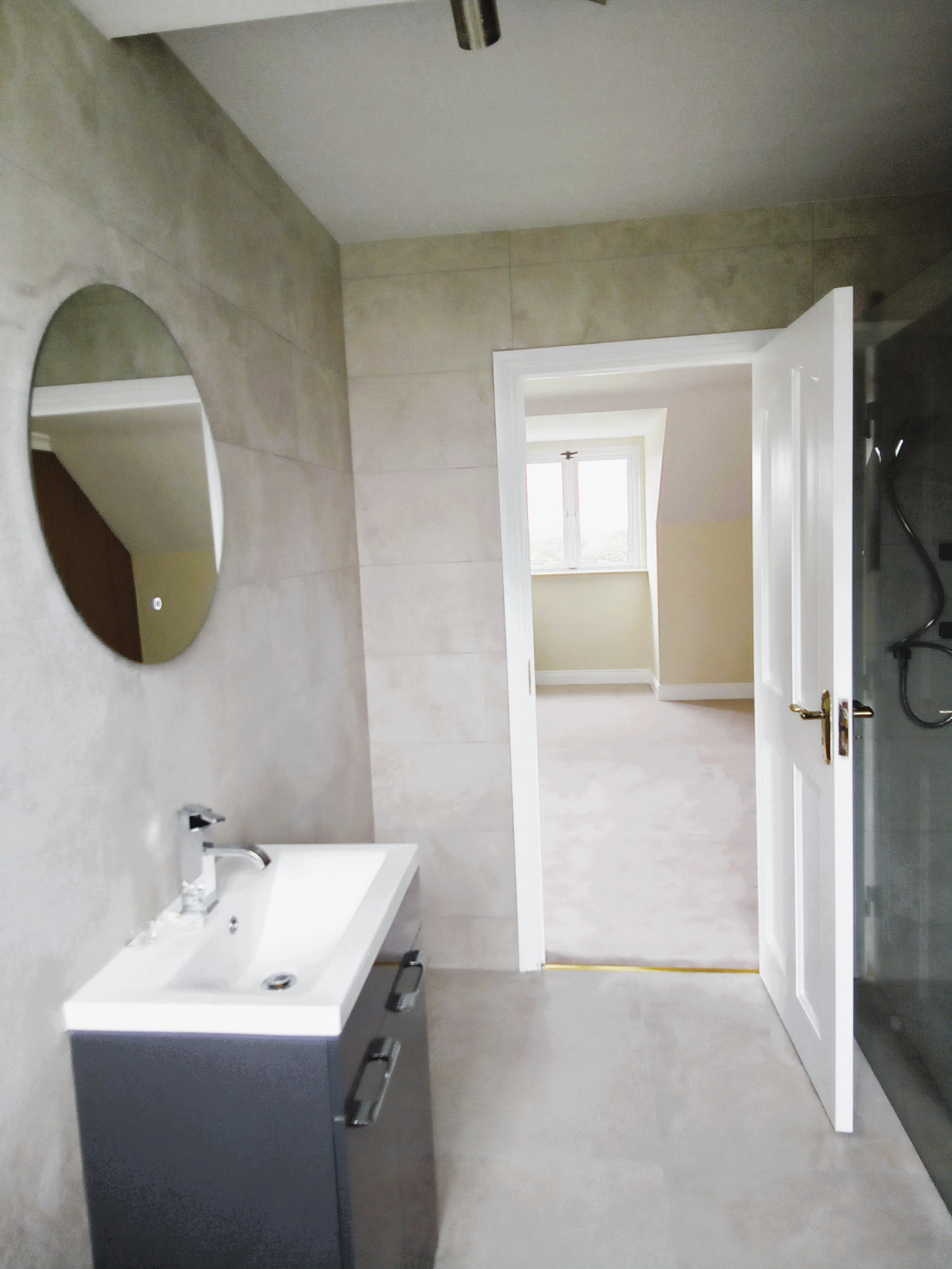 Barndarrig - Master Bedroom, En-Suite & Walk in Wardrobe