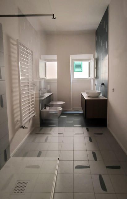 MLDV mediterranean-bathroom