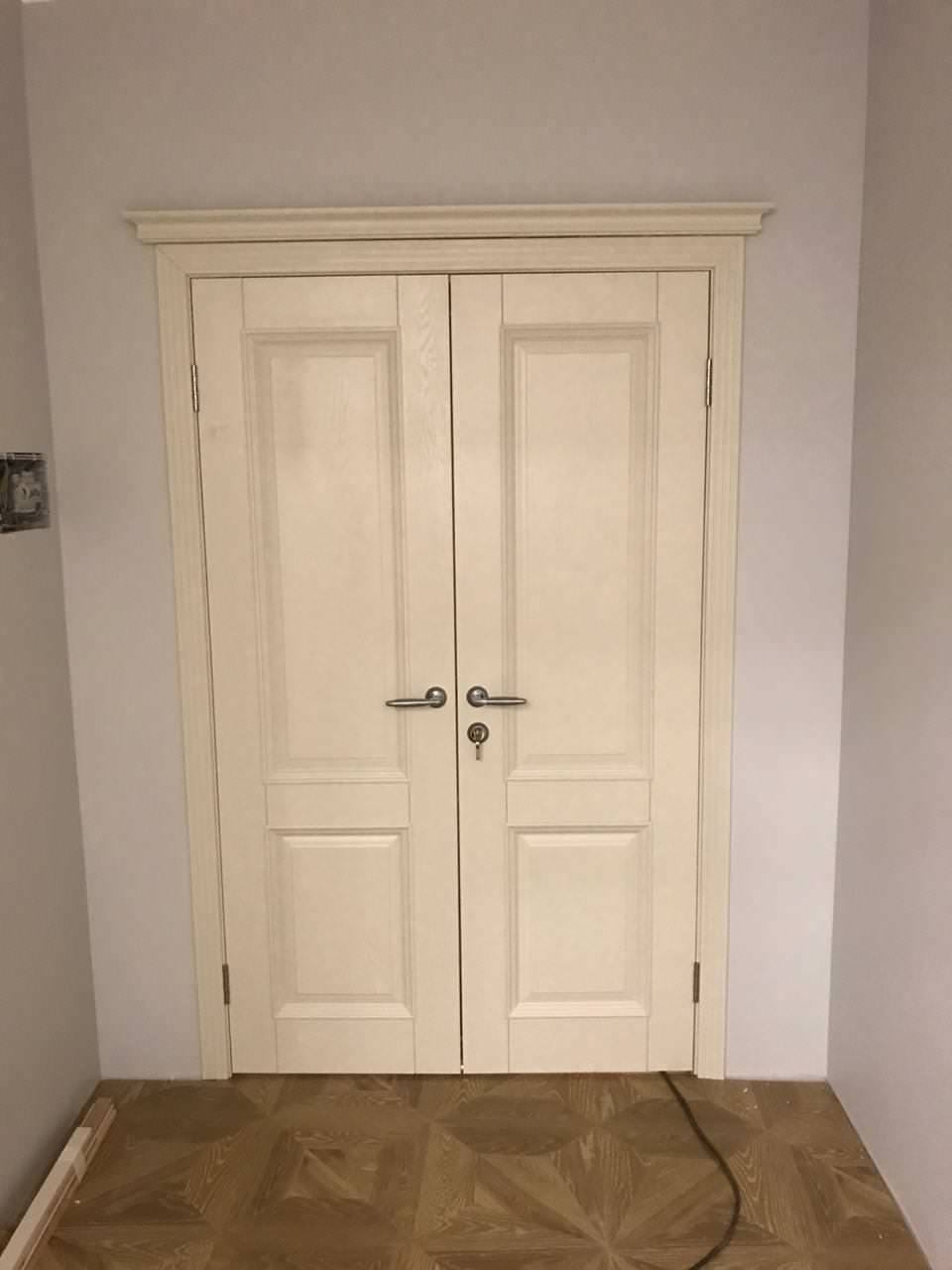 Поставка межкомнатных дверей из дуба, модель "Афина" Слоновая кость