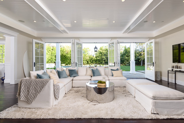 Transitional Living Room classique-chic-salon