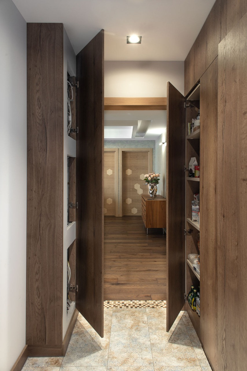 Шкаф в прихожей/системы хранения.