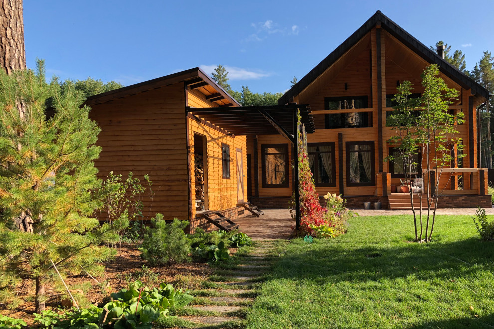 Усадьба на краю леса