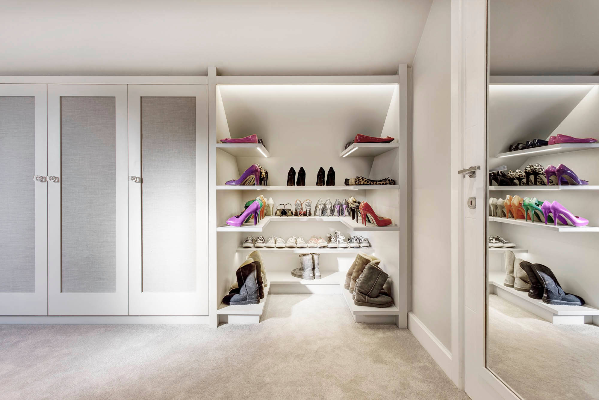 Checkliste Ankleidezimmer: so planen Sie Stauraum und Extras