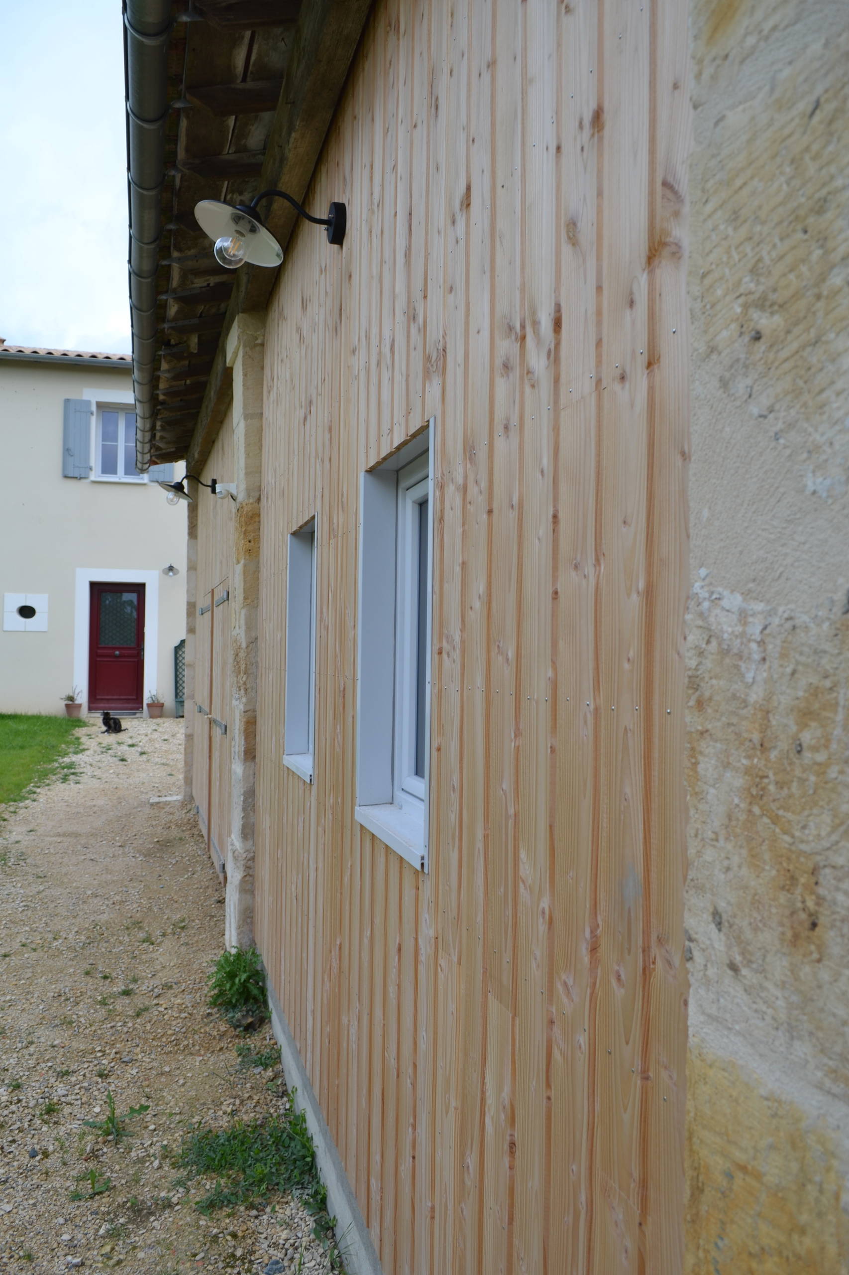 Transformation d'une grange en garage près de Niort.