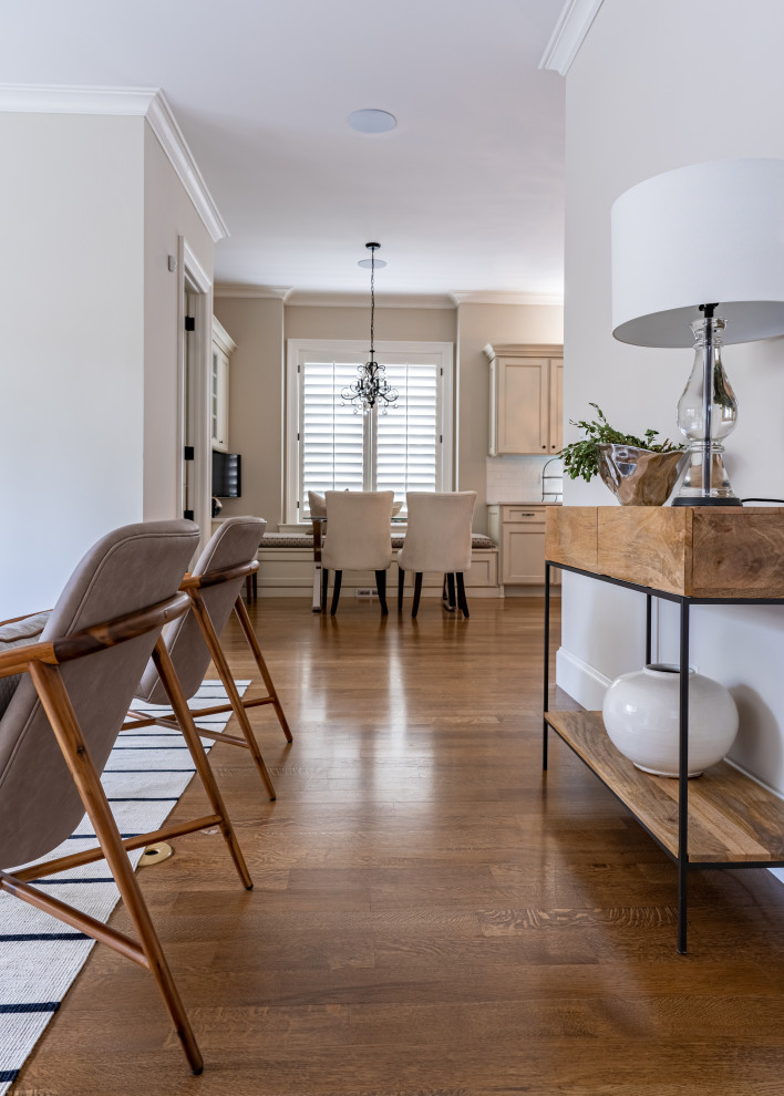 Transitional Yet Contemporary Staging