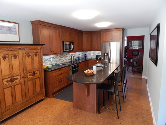 Kitchen transitional-kitchen
