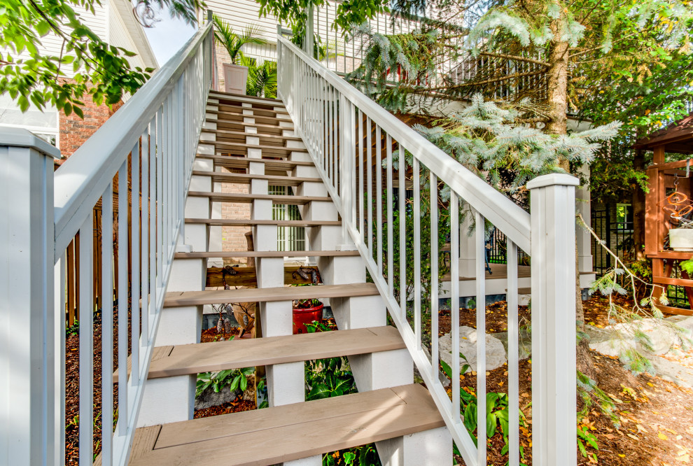 Deck - transitional deck idea in Toronto