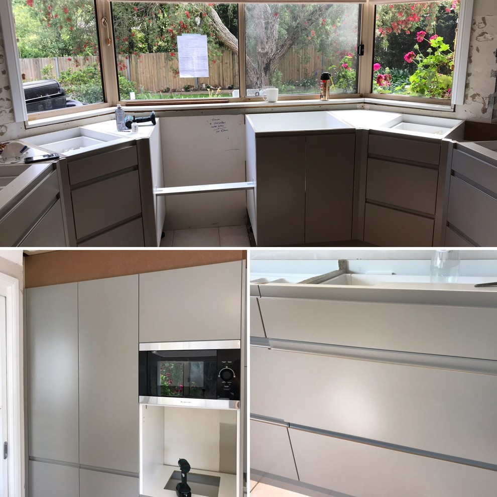 A NEW Kitchen that suits a stylish home