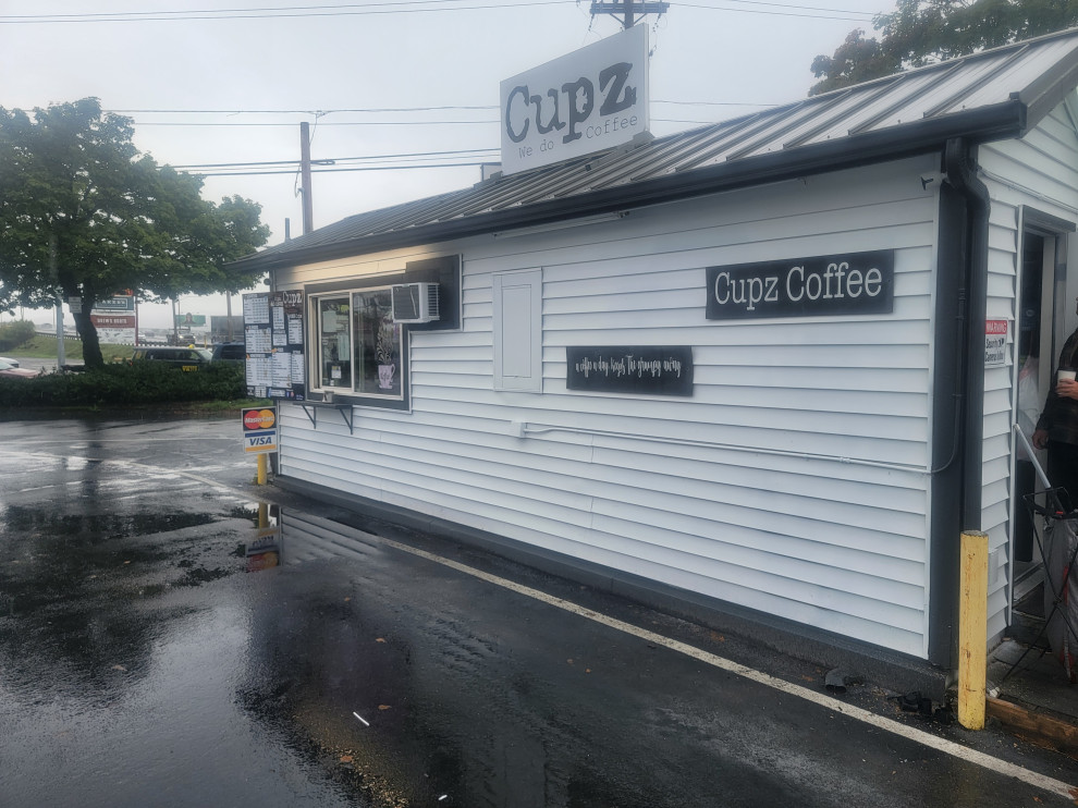 Cupz Coffee Painting and Floor