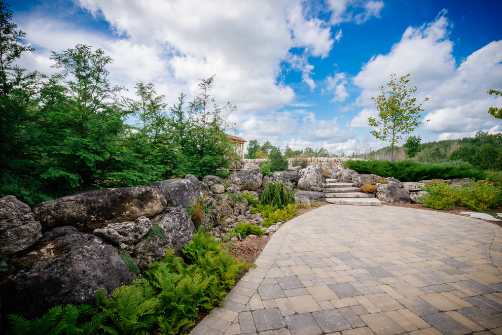 Home design - rustic home design idea in Toronto