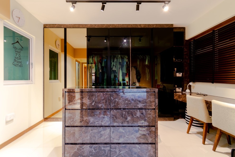 Inspiration for a contemporary bedroom in Singapore.