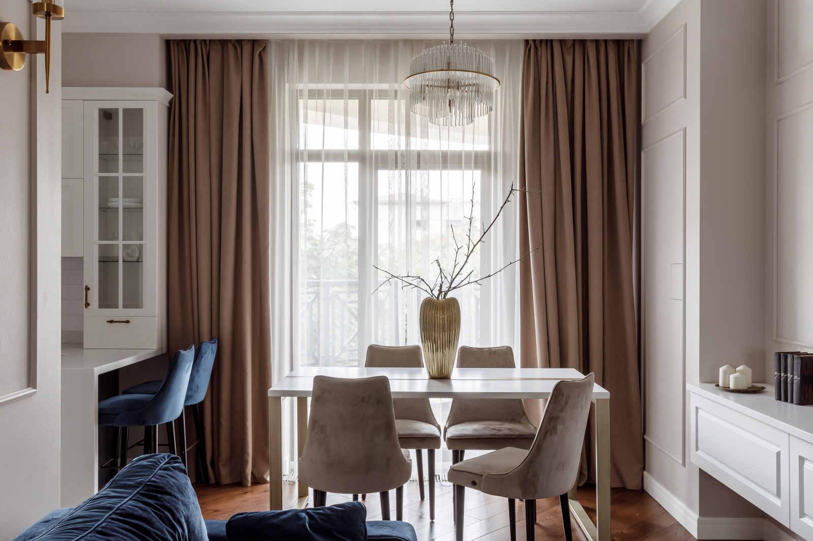 Квартира с синими акцентами