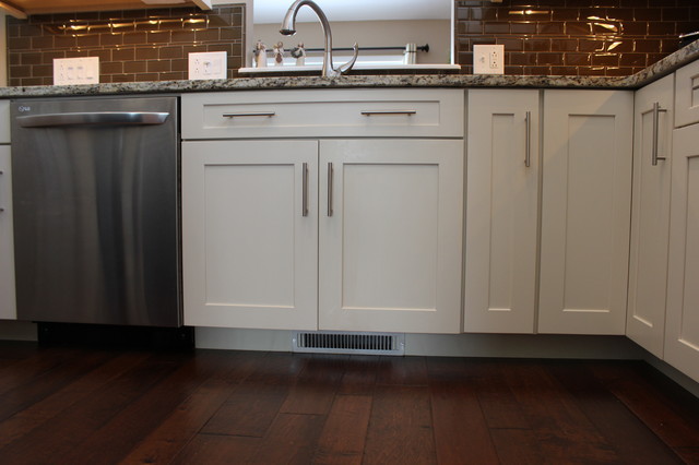 Kitchen Remodel Medina Oh 8 Waypoint Cabinets Traditional