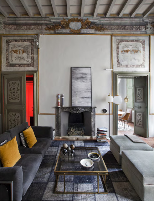 Brescia via musei modern-family-room