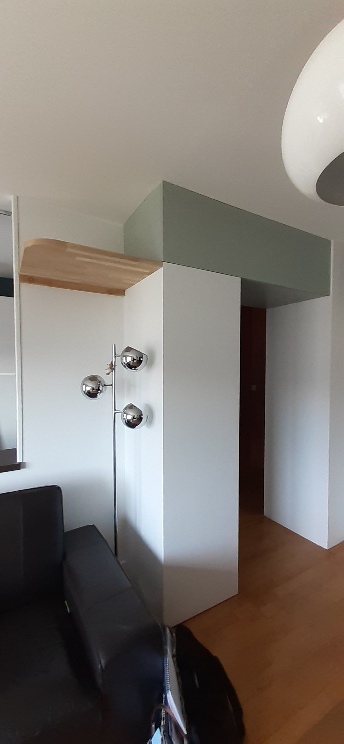 Rénovation avec beaucoup de rangements  pour un appartement en ville