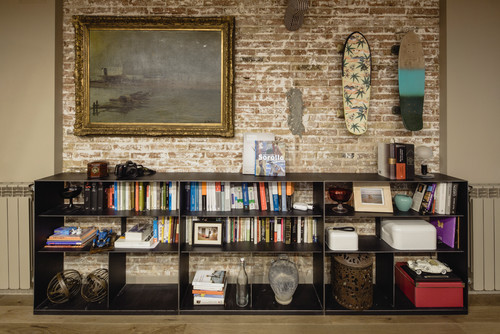 スケボーを使った西海岸風のおしゃれなインテリア | Houzz (ハウズ)