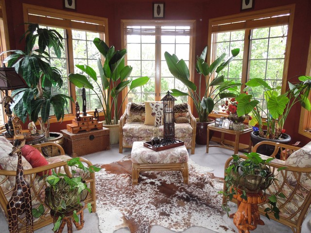 This is an example of an eclectic home in Chicago.