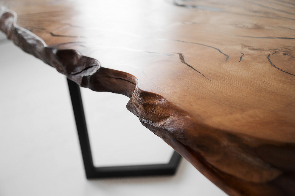 Стол из граба и акрила КЕМ