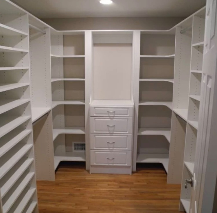 Hoboken Walk-in Closet