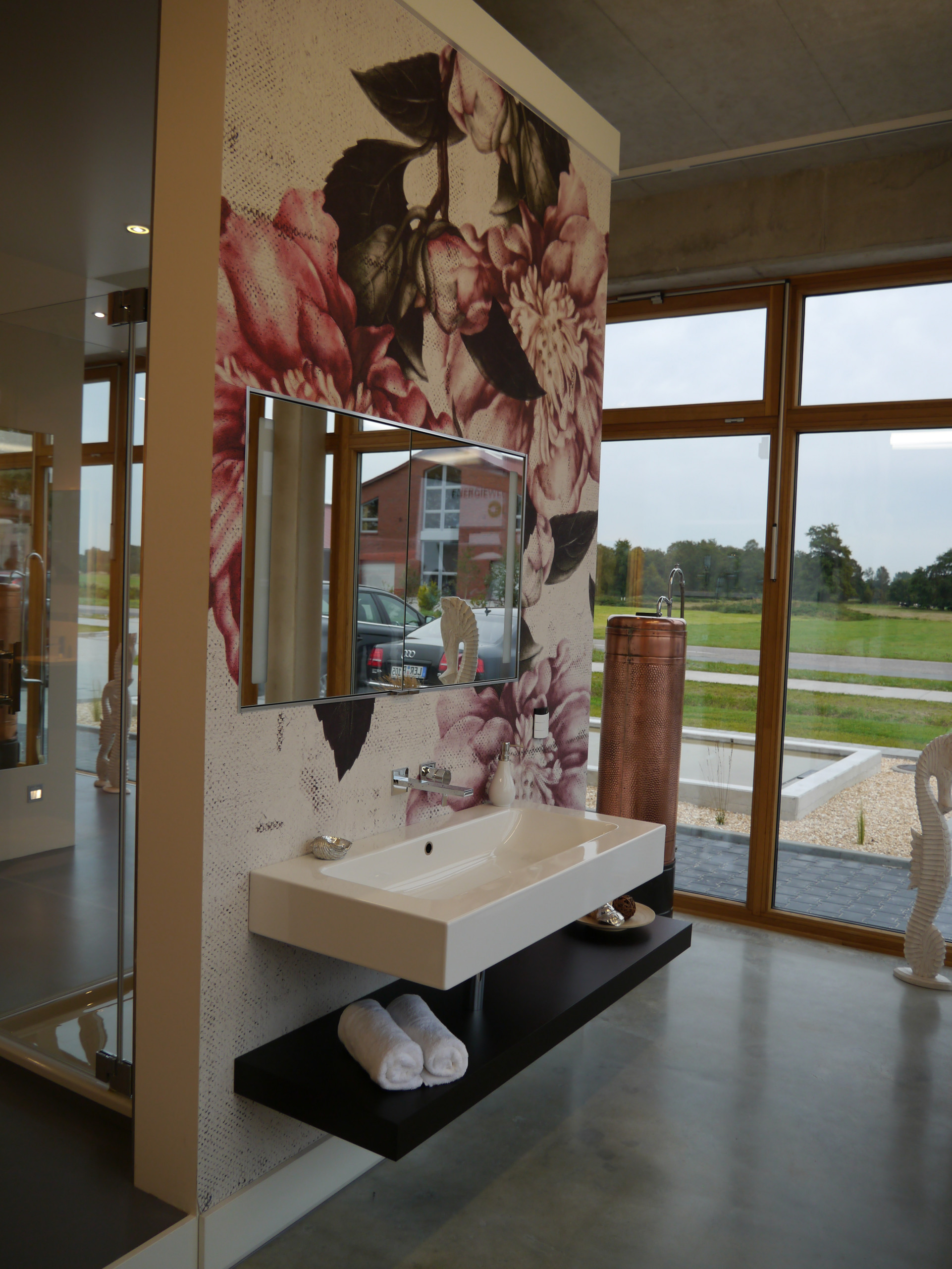 Natelberg Showroom Bad Sanitär Heizung Büro Planung Präsentation Neubau Ausstellung Interior Design NRW Krefeld Rhauderfehn Architektur Innenarchitektur Gestaltung Vaillant Dornbracht Gebäudetechnik