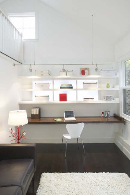 Inspiration for a transitional home office remodel in San Francisco