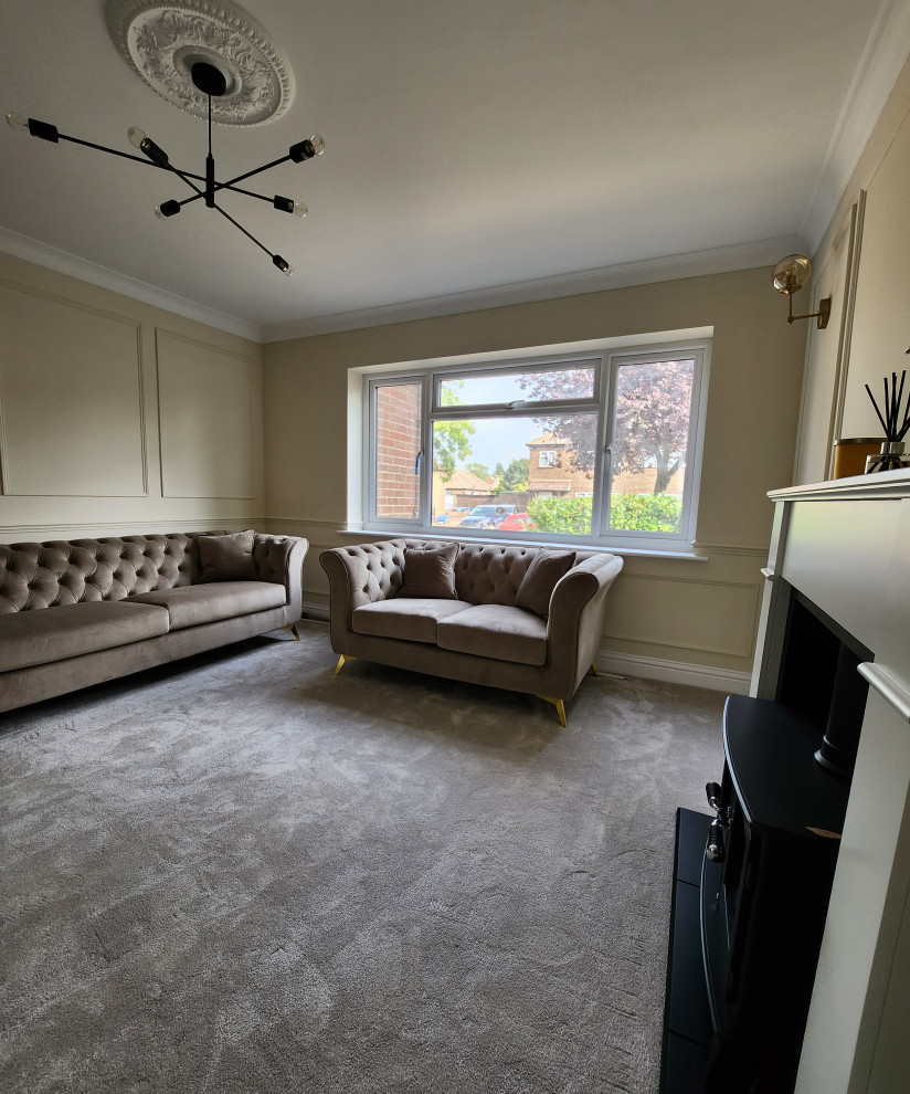 Design ideas for a contemporary living room in London.