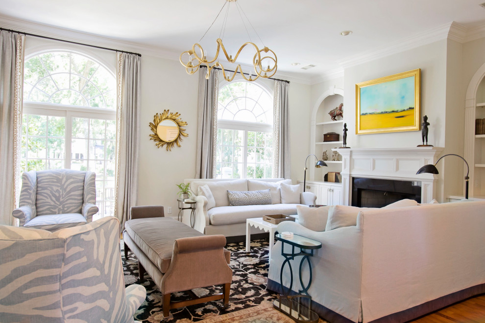 Example of a transitional home design design in Atlanta