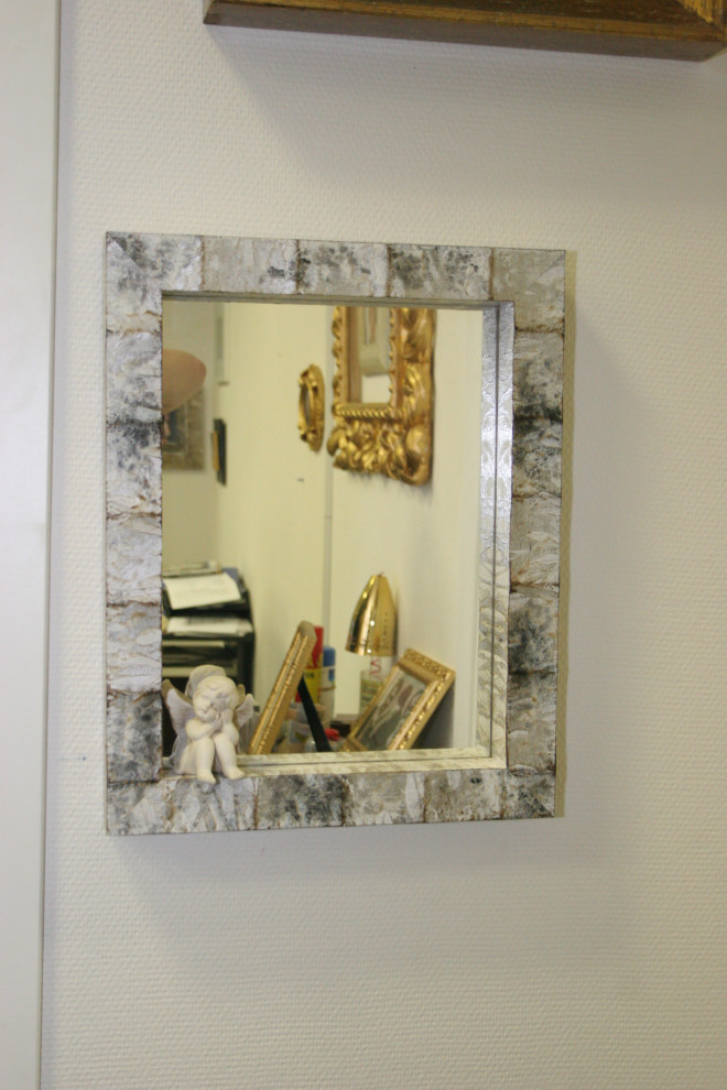 Интерьерные рамы для зеркал