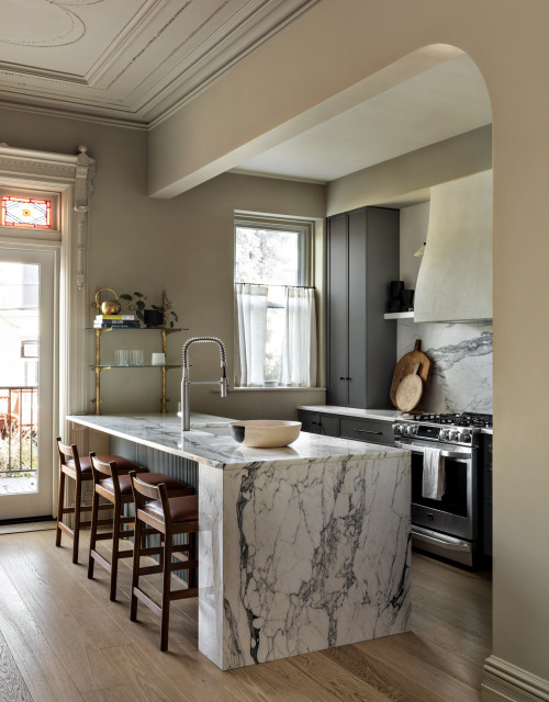 Kitchen transitional-kitchen