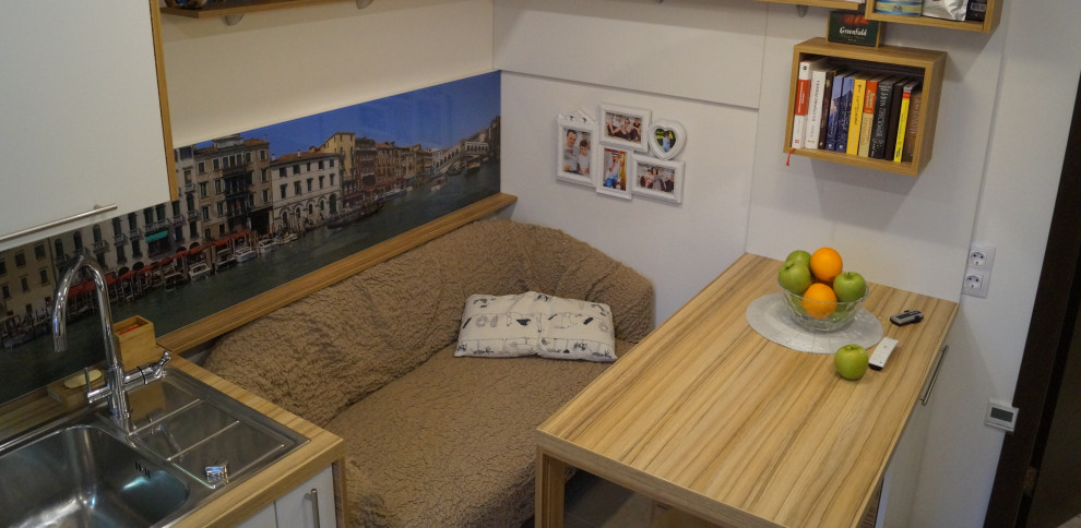 Однокомнатная квартира с кухней-гостиной 6м2 и стиральной машиной на кухне