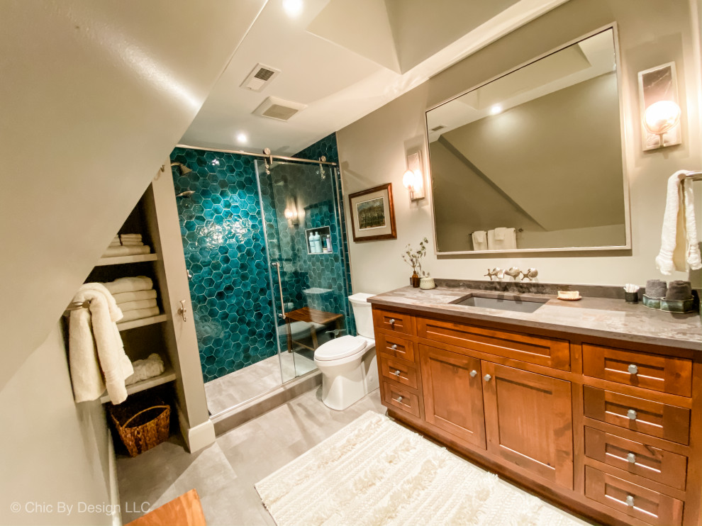 Bathroom - rustic bathroom idea