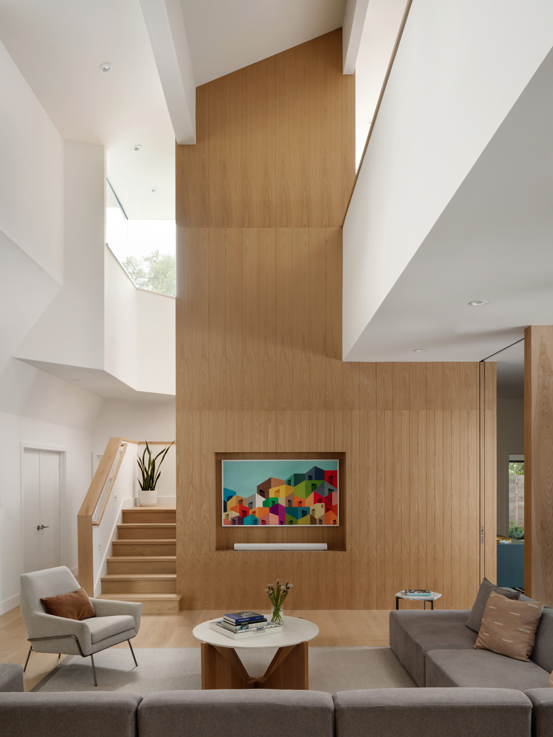 ミッドセンチュリースタイルのおしゃれなリビングのインテリア画像 75