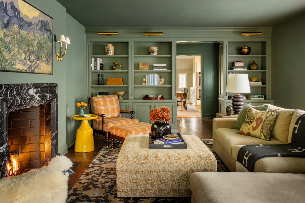 Example of a classic family room design in New York