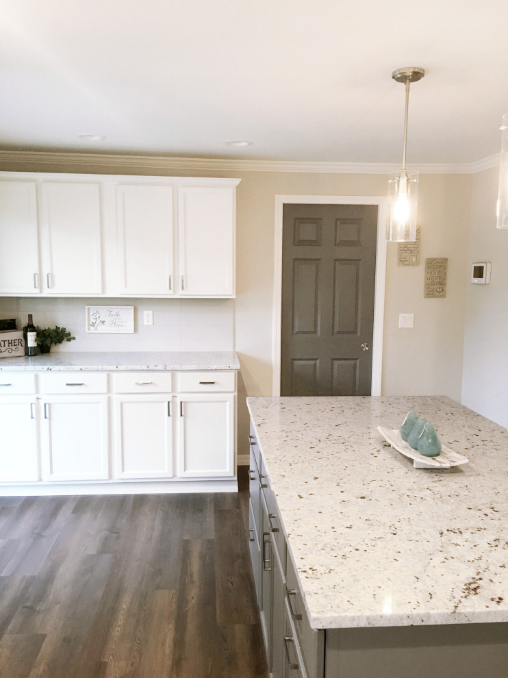 Transitional home design photo in Seattle