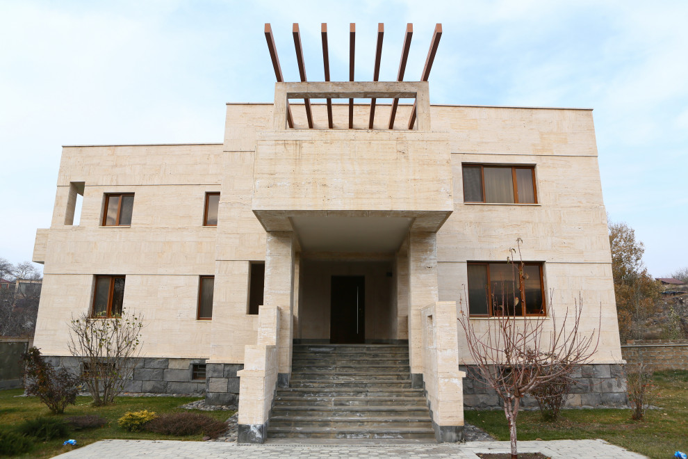 Mansion reconstruction