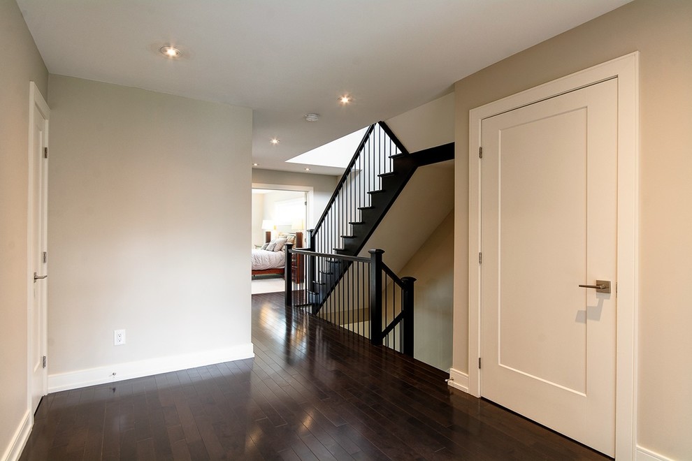 Inspiration for a transitional home design remodel in Ottawa