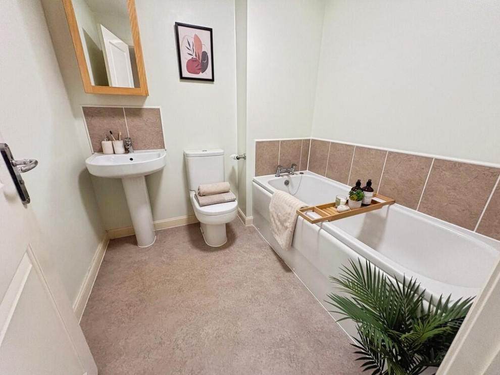 River View - Stage to Sell