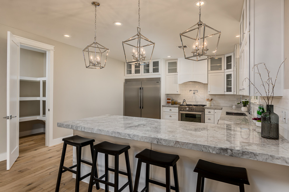 Kitchen - kitchen idea in Phoenix