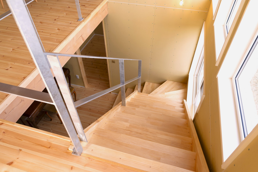 他の地域にあるおしゃれな階段の写真