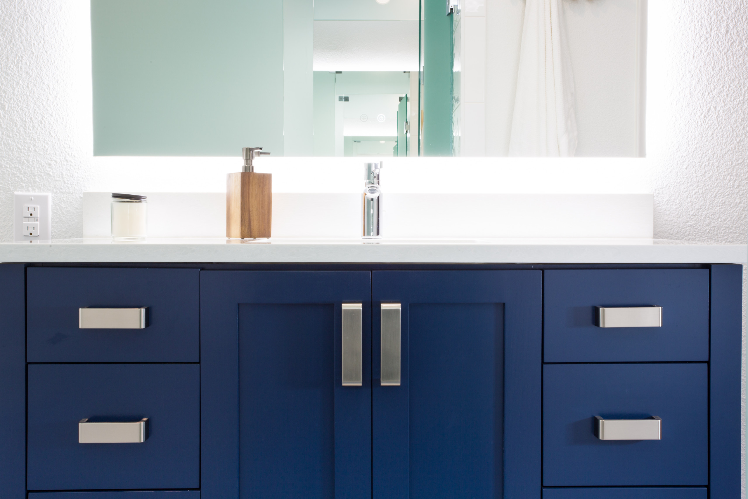 Master Bath with Bold Colors