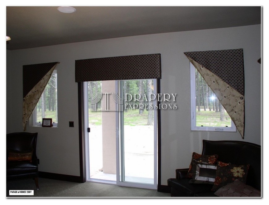 Bedroom - transitional bedroom idea