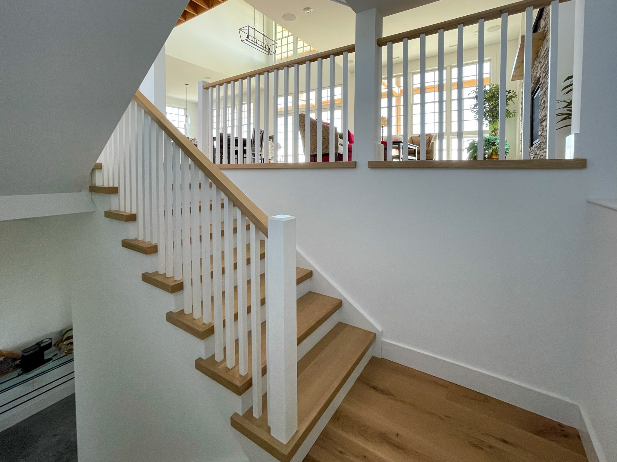 91_U-Shaped Floating Staircase Surrounded by Bucolic Mountain Views, Winchester,