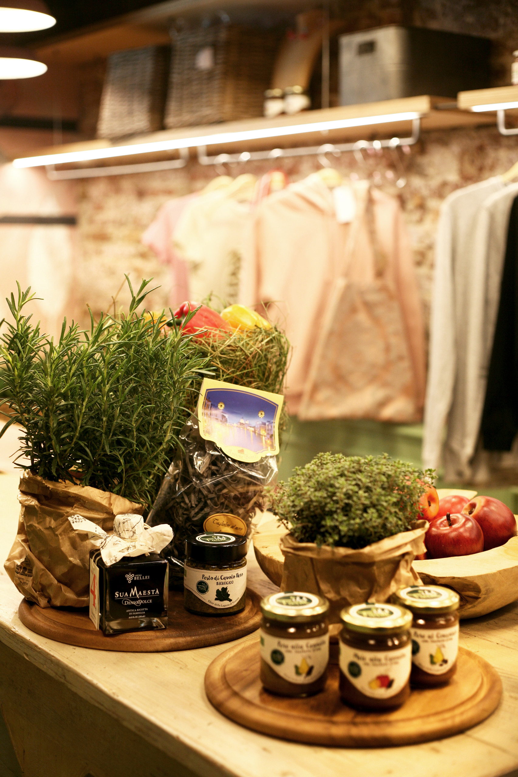 LAGUNA STORE by PORTA VENEZIA